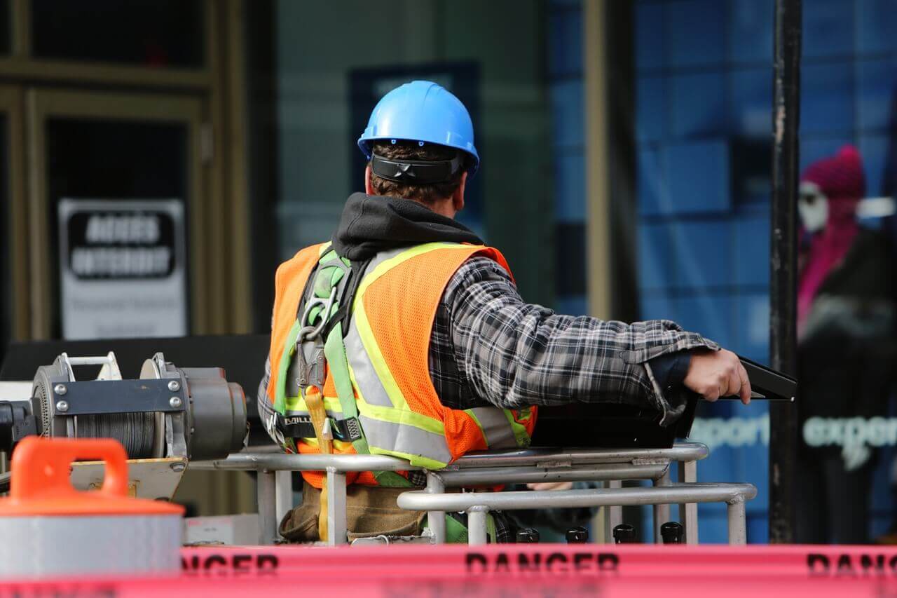 construction-worker-on-site-operating-a-machine